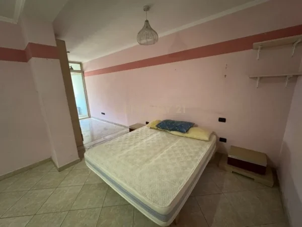 Tirane, jepet me qera apartament 2+1 Kati 5, 94 m² 750 € (Rr.Sami Frasheri)