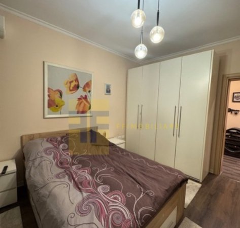 Tirane, shitet apartament 3+1+Ballkon , 144 m² 300.000 € (Komuna e Parisit)