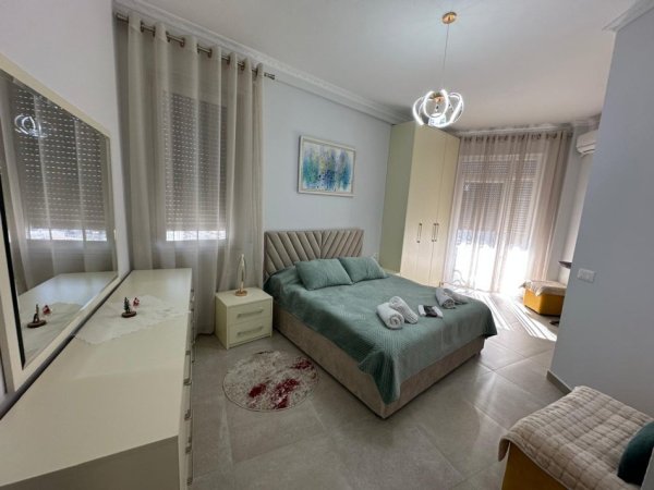 Tirane, jepet me qera apartament 2+1 Kati 8, 110 m² 1.300 € (Rruga Mine Peza)