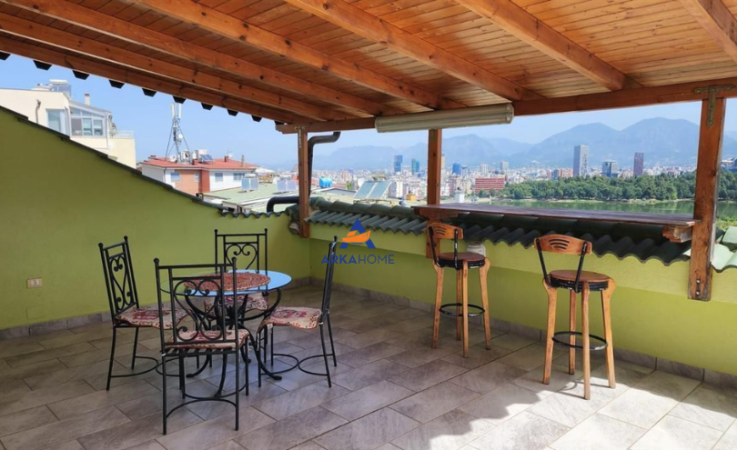 jepet me qera apartament 3+1+Ballkon Kati 6, 356 m² 1.557 €