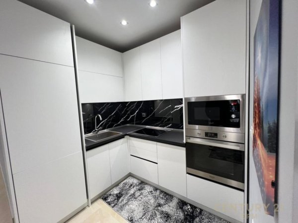 Tirane, shitet apartament 2+1 Kati 2, 96 m² 220.000 € (Kopshti Botanik/Zoologjik)