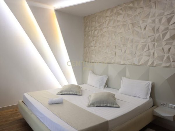 Tirane, shitet hotel Kati 8, 2.400 m² 5.500.000 € (Rruga e Elbasanit)