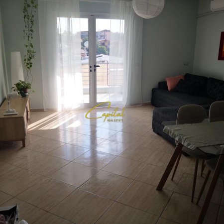 Tirane, jepet me qera apartament 1+1 Kati 6, 91 m² 600 € (ISH TREGU ELEKTRIK)