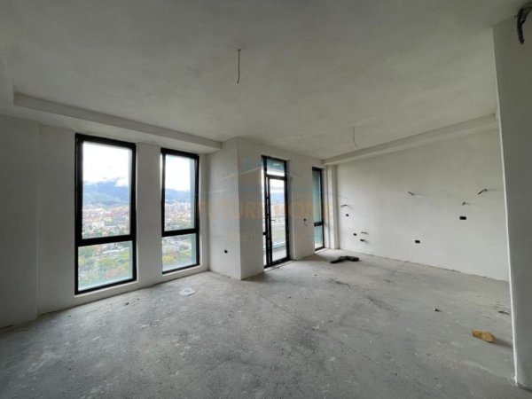 Tirane, shitet apartament 3+1 Kati 9, 156 m² 280.000 € (Bulevardi i Ri)