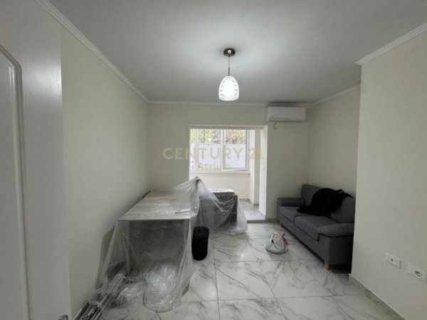 Tirane, shitet ambjent biznesi Kati 0, 120 m² 320.000 € (Nisheraku)