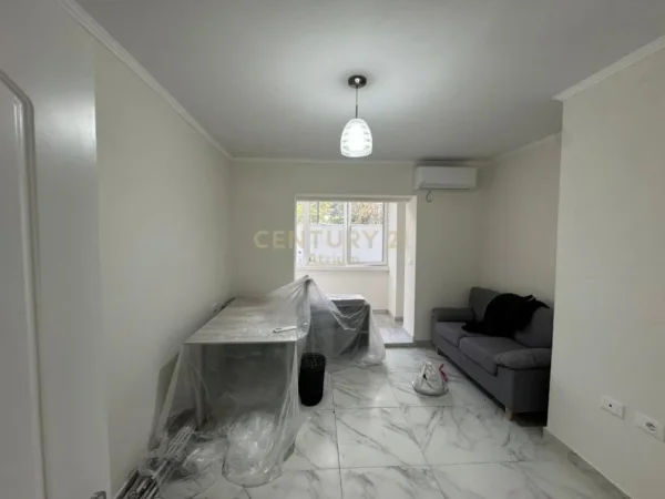 Tirane, shitet ambjent biznesi Kati 0, 120 m² 320.000 € (Nisheraku)