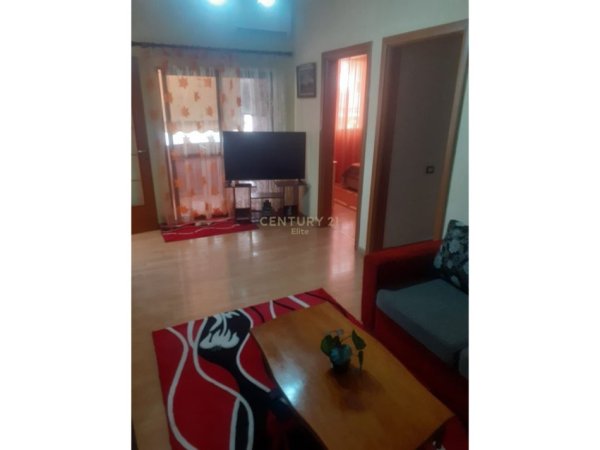 Tirane, jepet me qera apartament 2+1 Kati 3, 71 m² 600 € (Don Bosko)