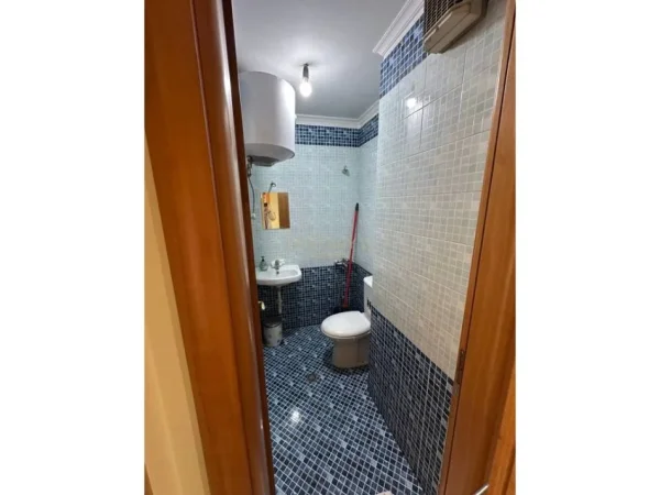 Tirane, jepet me qera apartament 2+1 Kati 6, 113 m² 900 € (Zogu Zi)
