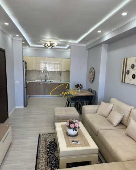 Tirane, jepet me qera apartament 2+1 Kati 7, 97 m² 600 € (ASTIR)
