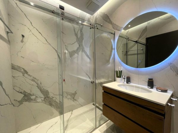 Tirane, jepet me qera apartament 2+1 Kati 2, 105 m² 1.700 € (SECRET GARDEN)