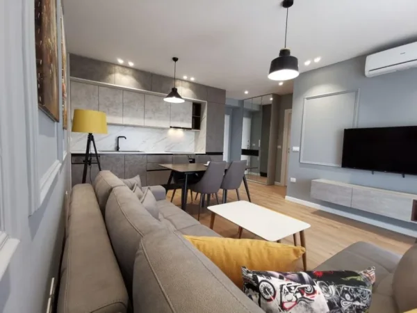 Tirane, jepet me qera apartament 1+1 Kati 8, 67 m² 600 € (Don Bosko)