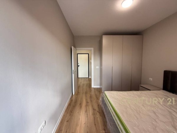 Tirane, jepet me qera apartament 1+1 Kati 11, 60 m² 700 € (Zogu Zi)