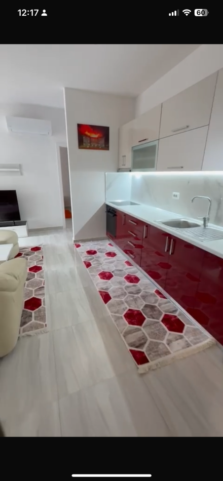 Tirane, jepet me qera apartament 1+1+Ballkon Kati 4, 68 m² 650 € (zogu zi center)