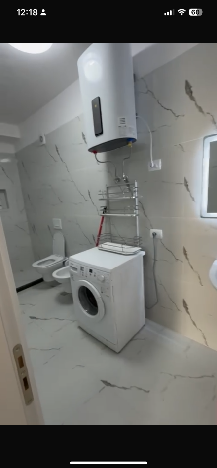 Tirane, jepet me qera apartament 1+1+Ballkon Kati 4, 68 m² 650 € (zogu zi center)