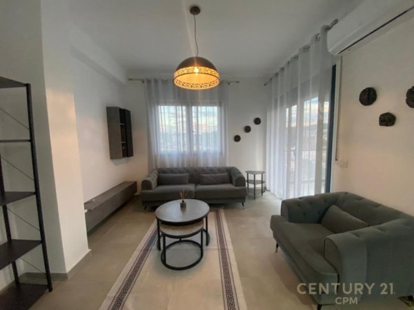 Tirane, jepet me qera apartament 2+1+Ballkon Kati 6, 80 m² 650 € (Oasis Rezidence)