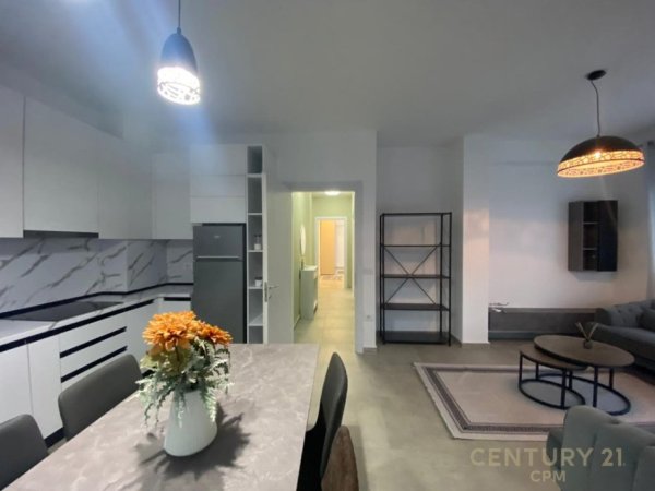 Tirane, jepet me qera apartament 2+1+Ballkon Kati 6, 80 m² 650 € (Oasis Rezidence)