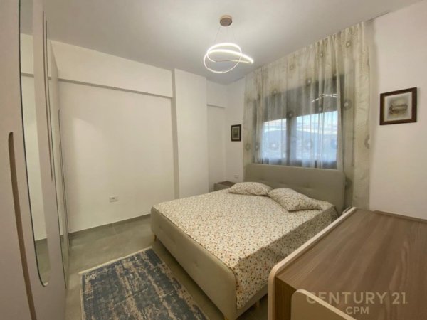 Tirane, jepet me qera apartament 2+1+Ballkon Kati 6, 80 m² 650 € (Oasis Rezidence)