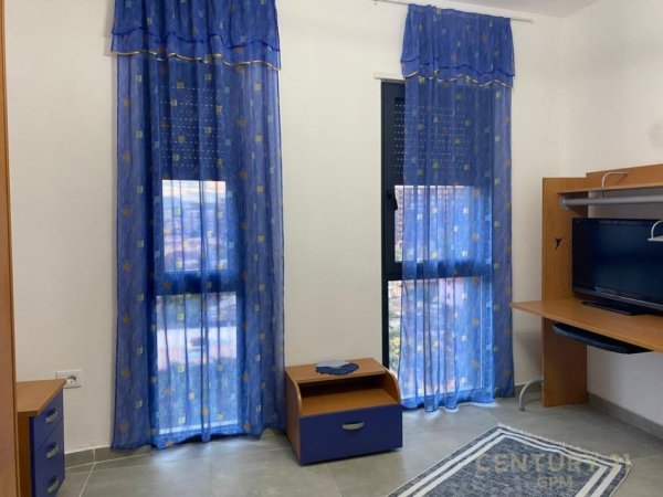 Tirane, jepet me qera apartament 2+1+Ballkon Kati 6, 80 m² 650 € (Oasis Rezidence)