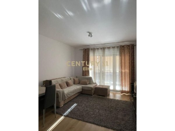 Tirane, jepet me qera apartament 1+1 Kati 1, 70 m² 750 € (Kompleksi Delijorgji)