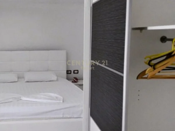 Tirane, jepet me qera hotel Kati 4, 3.600 m² 17.000 € (Don Bosko)