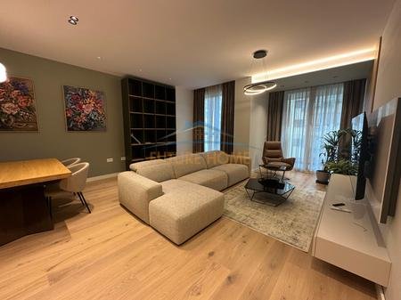 Tirane, jepet me qera apartament 2+1 Kati 3, 145 m² 3.500 € 