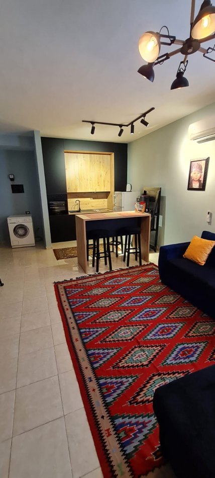 Tirane, jepet me qera apartament 1+1+Ballkon Kati 7, 70 m² 600 € (Rruga Gjon Buzuku /Pas Viles Gold)