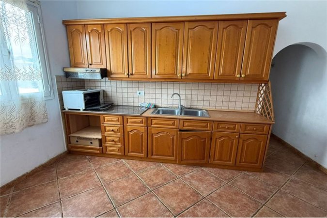 Vlore, jepet me qera apartament 2+1 Kati 0, 80 m² 350 € (Prane Kishes Ortodokse - Rruga Fiqirete Musta, Vlorë)