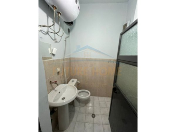 Qera,Ambient Biznesi ,Rruga Dritan Hoxha