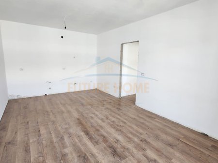 Tirane, shitet apartament 2+1 Kati 7, 81 m² 102.000 € 
