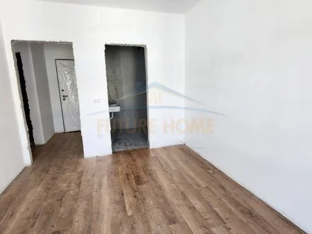 Tirane, shitet apartament 2+1 Kati 7, 81 m² 102.000 € 