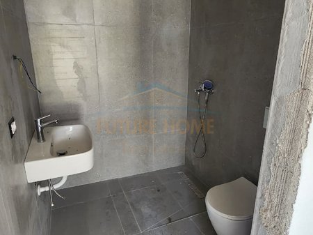 Tirane, shitet apartament 2+1 Kati 7, 81 m² 102.000 € 