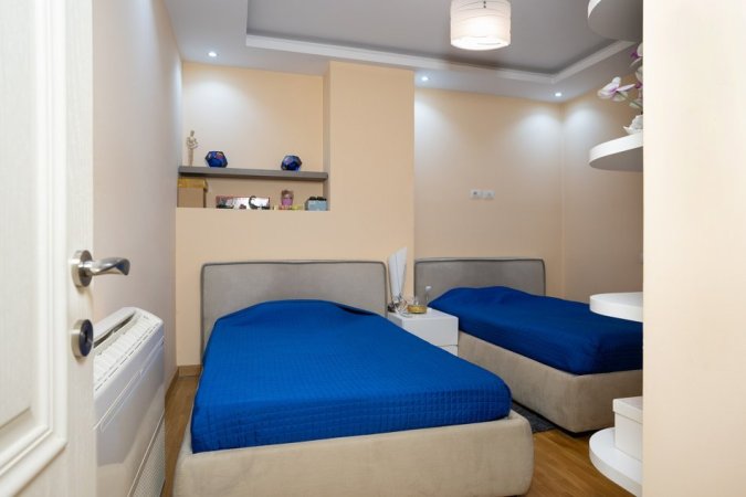 Tirane, shitet apartament+verande | Penthouse 3+1+Aneks+Ballkon Kati 6, 275 m² 336.000 € (Rruga Shefqet Kuka)