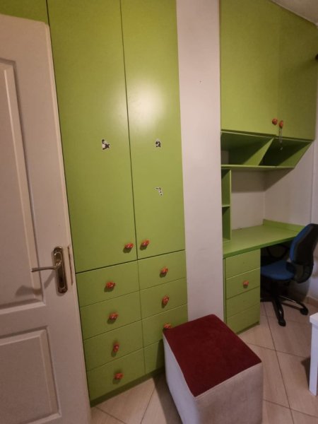 Tirane, jepet me qera apartament 2+1 Kati 8, 450 € 