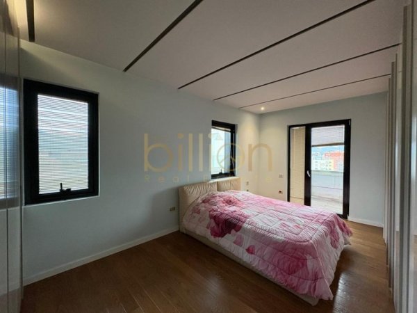 Tirane, shitet 2+1+Ballkon , 190 m² (Qender)