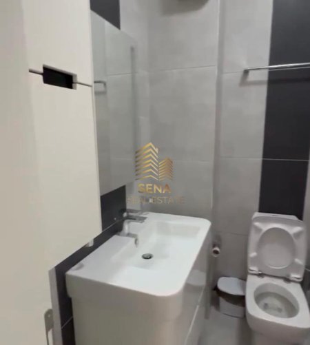 Tirane, jepet me qera apartament 2+1+Ballkon Kati 6, 112 m² 1.000 € (Rruga Bilal Sina)