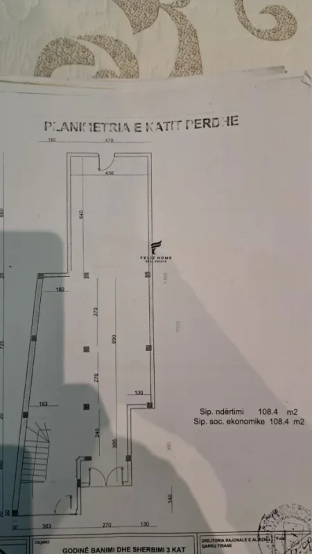 Tirane, jepet me qera ambjent biznesi Kati 1, 290 m² (RRUGA MYSLYM SHYRI)