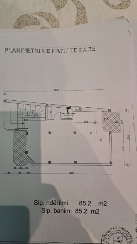 Tirane, jepet me qera ambjent biznesi Kati 1, 290 m² (RRUGA MYSLYM SHYRI)