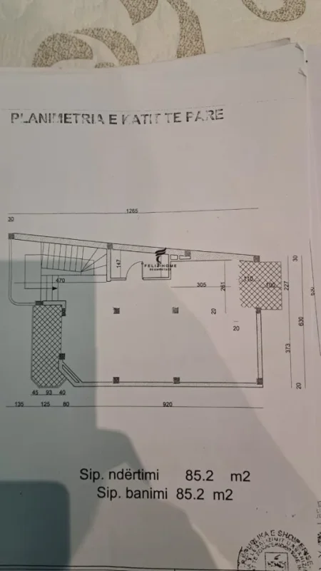 Tirane, jepet me qera ambjent biznesi Kati 1, 290 m² (RRUGA MYSLYM SHYRI)