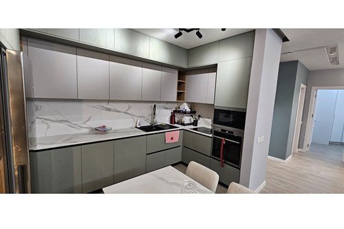 Tirane, shitet apartament 2+1+Ballkon Kati 1, 105 m² 210.000 € (Rezidenca Matrix)