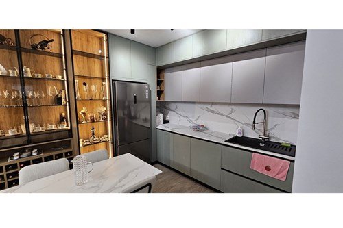 Tirane, shitet apartament 2+1+Ballkon Kati 1, 105 m² 210.000 € (Rezidenca Matrix)