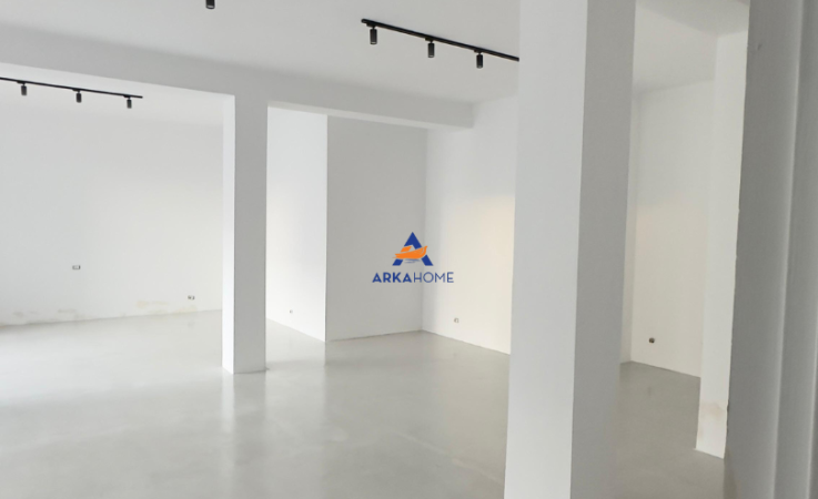 Tirane, jepet me qera ambjent biznesi Kati 0, 100 m² 
