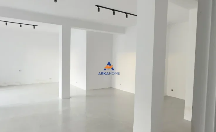 Tirane, jepet me qera ambjent biznesi Kati 0, 100 m² 