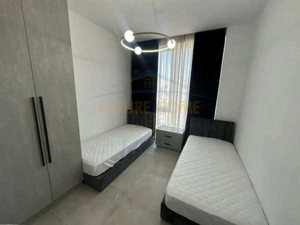 Tirane, jepet me qera apartament 2+1 Kati 2, 121 m² 1.350 € (Liqeni i Thatë, Kompleksi Forest)