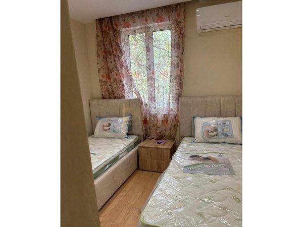jepet me qera 2+1 , 80 m² 550 € (Bulevardi Bajram Curri)