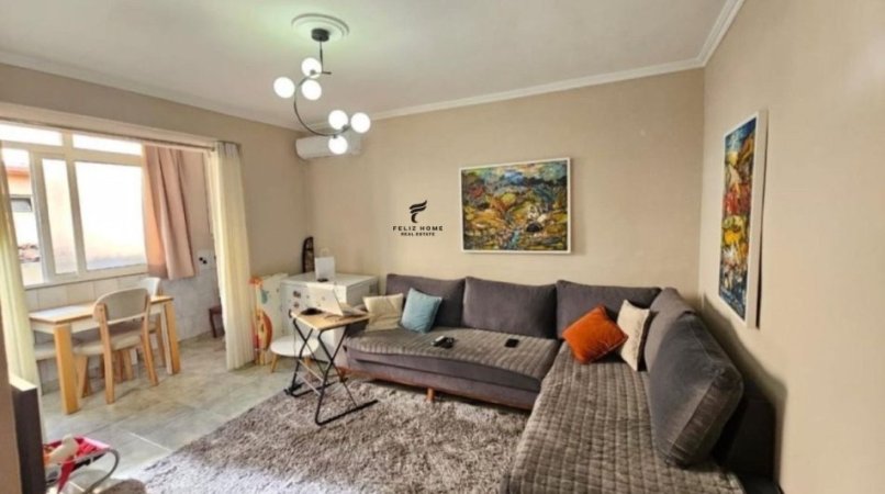 Tirane, jepet me qera apartament 1+1 Kati 2, 60 m² 550 € (BRRYLI)