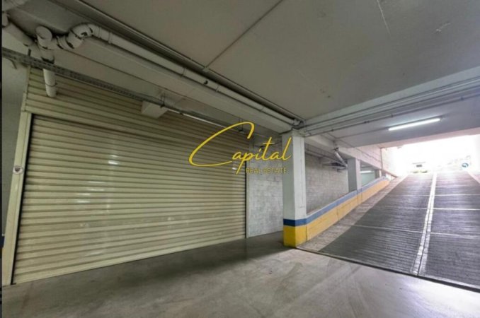 Tirane, jepet me qera magazine Kati -1, 200 m² 1.250 € (ASTIR)