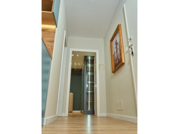 Tirane, shitet 1+1 , 44 m² 177.000 € (Bllok)