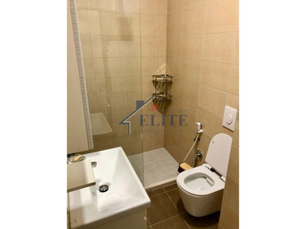 Tirane, jepet me qera apartament 1+1+Ballkon Kati 4, 60 m² 550 € (Fusha e Ali Demit)