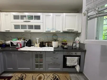 Tirane, shitet apartament 2+1 Kati 1, 78 m² 160.000 € 