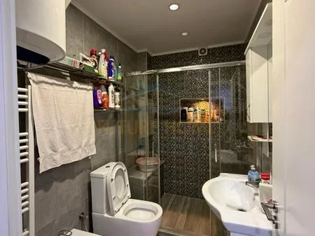 Tirane, shitet apartament 2+1 Kati 1, 78 m² 160.000 € 
